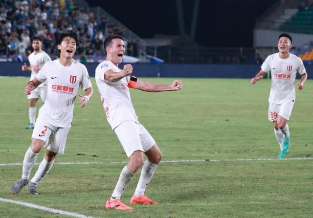 开云综合服务-击碎谣言蓉城安心备战 更加期待与前五球队的交锋