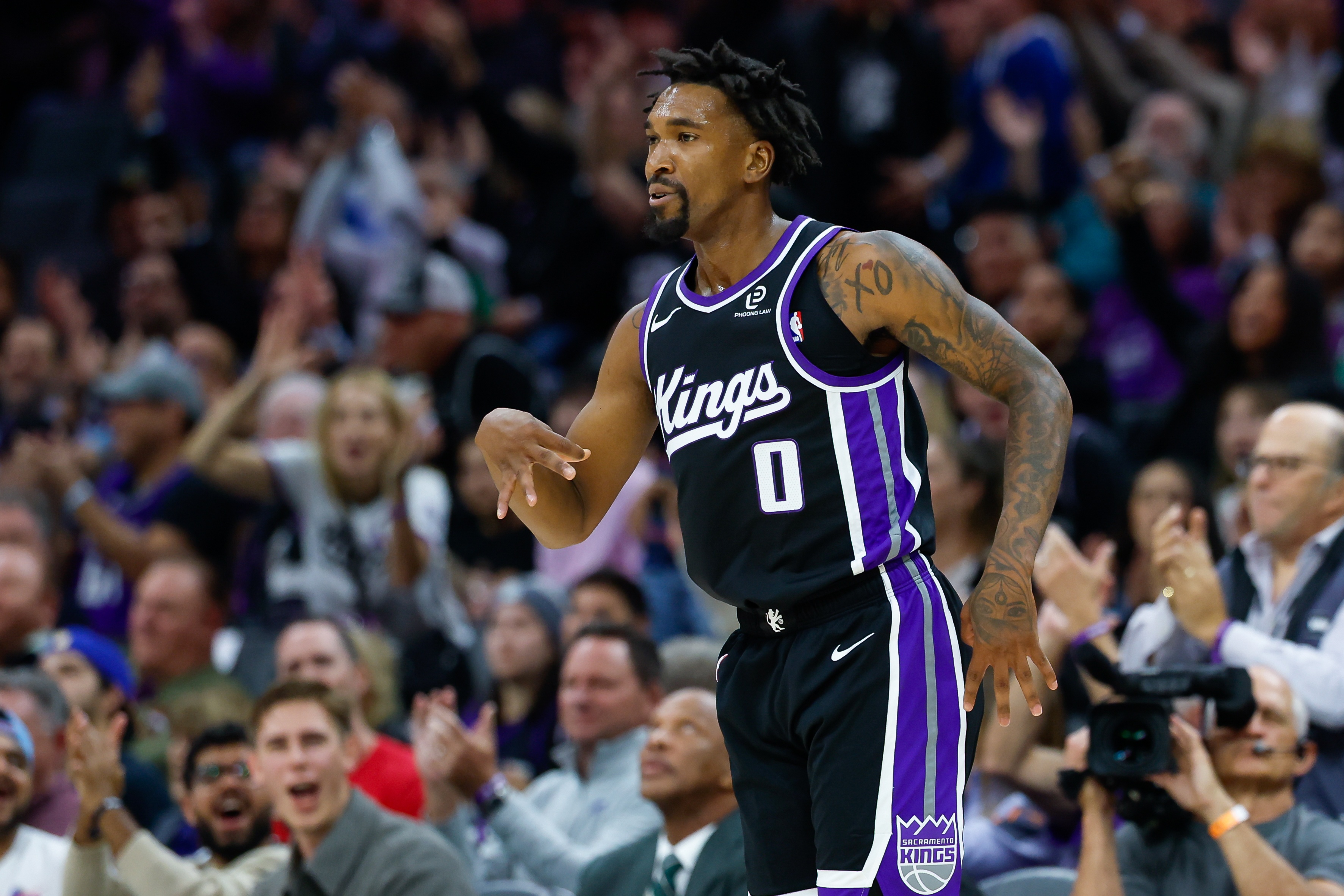 大将军回归！蒙克半场替补15分钟 5中5&amp;三分3中3贡献13分