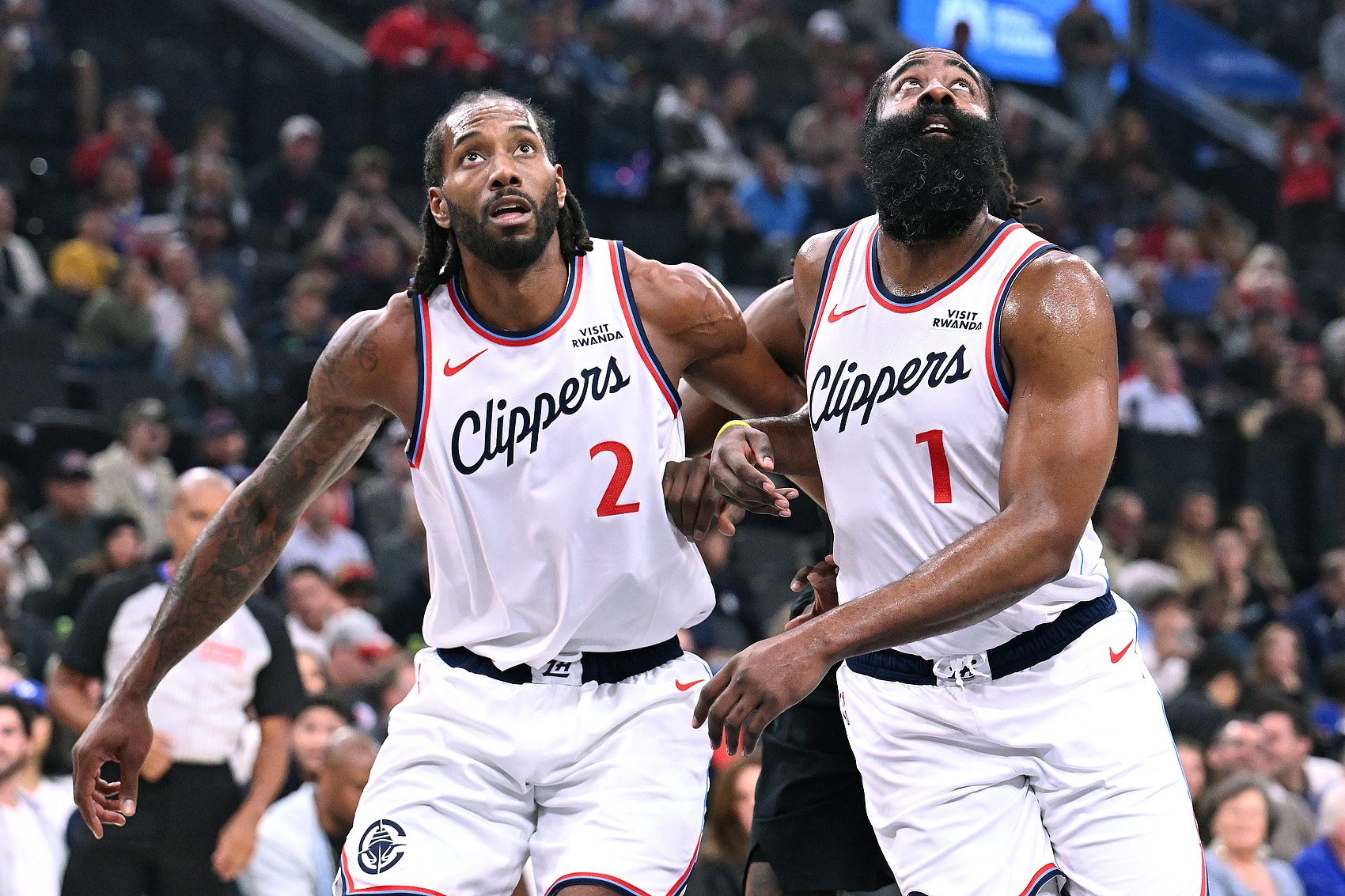 开云中国官网-弗莱：伦纳德不会为队友出头争取什么 他觉得哈登离队与否无所谓